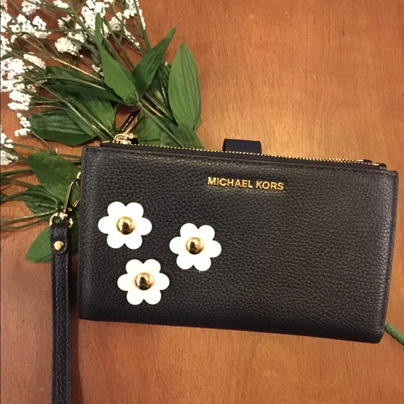 Michael Kors Adele Floral Smartphone Wallet, Navy